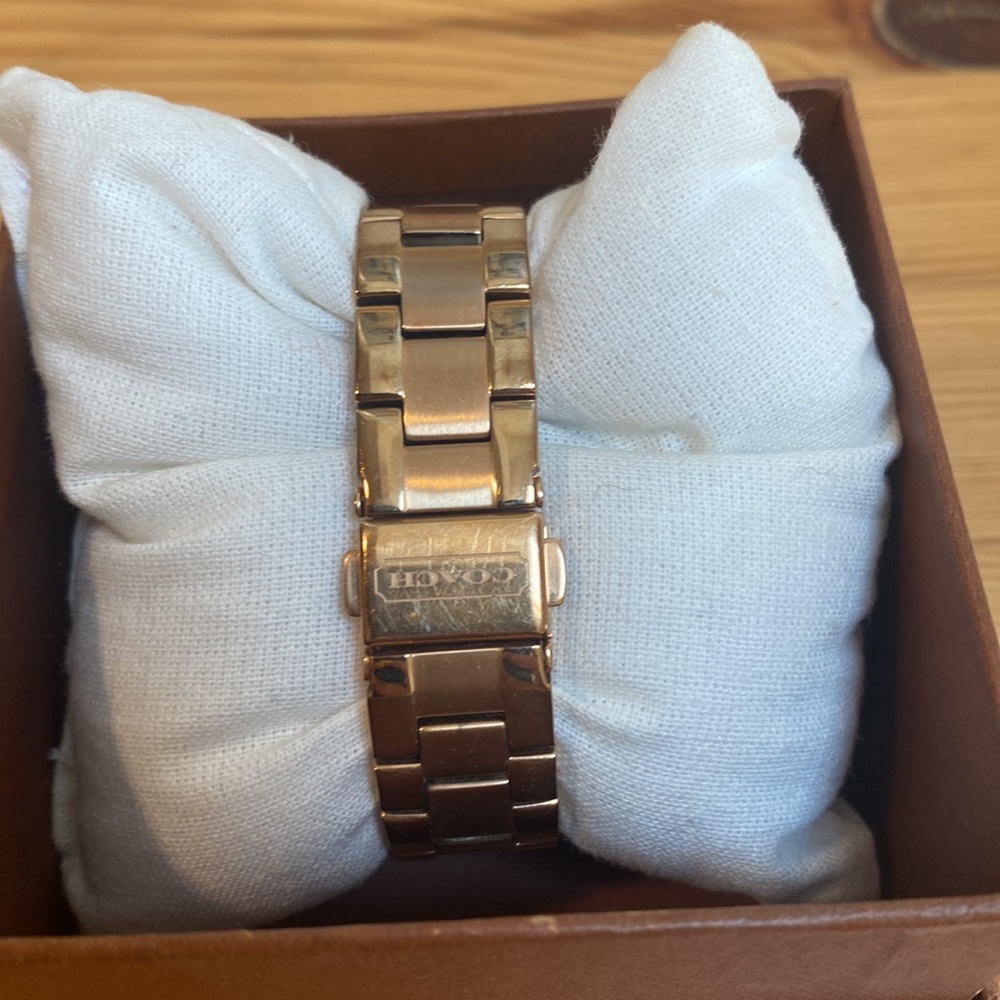 Coach watch - Picture 3 of 5